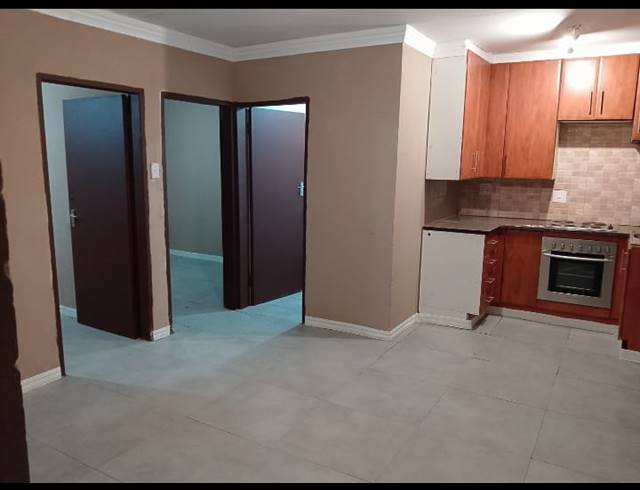 4 BEDROOM HOUSE FOR SALE IN SEBOKENG ZONE 10